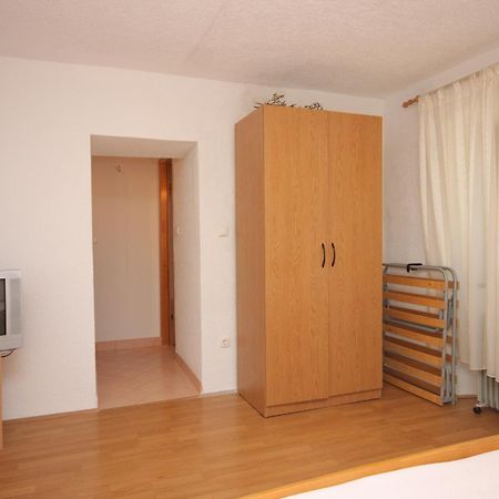 Apartments And Rooms With Parking Space Cunski, Losinj - 2498 Номер фото
