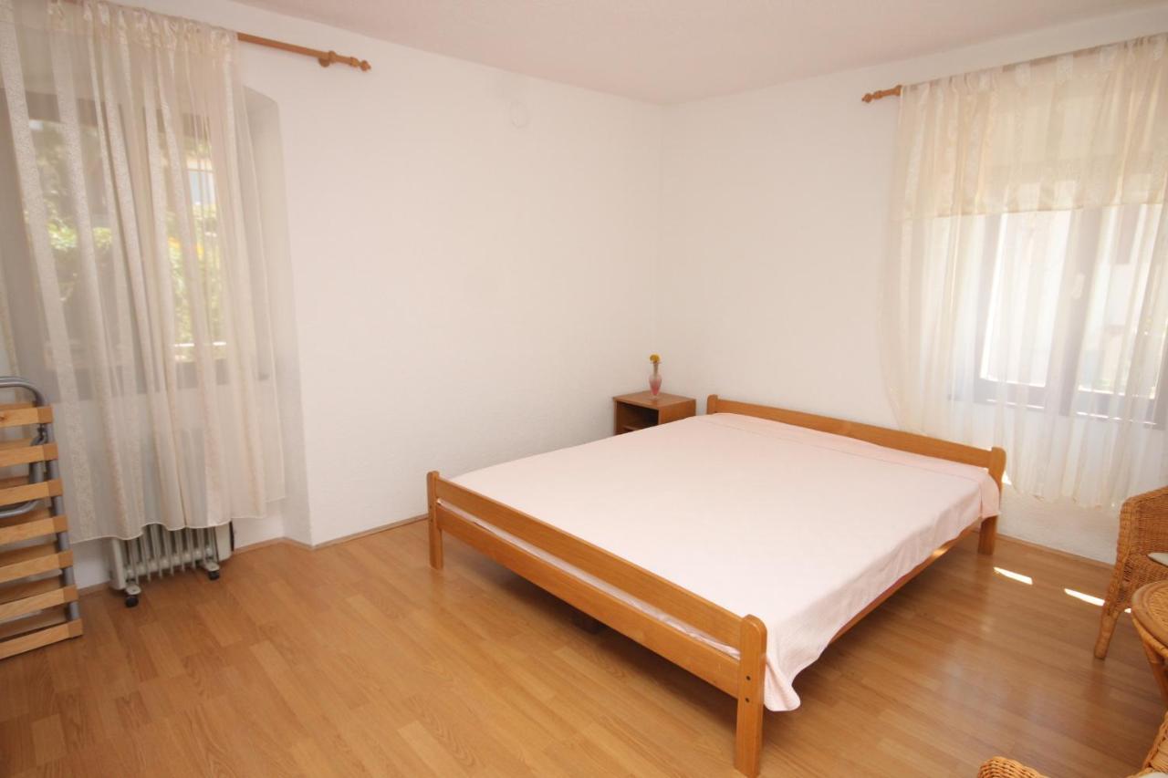 Apartments And Rooms With Parking Space Cunski, Losinj - 2498 Экстерьер фото