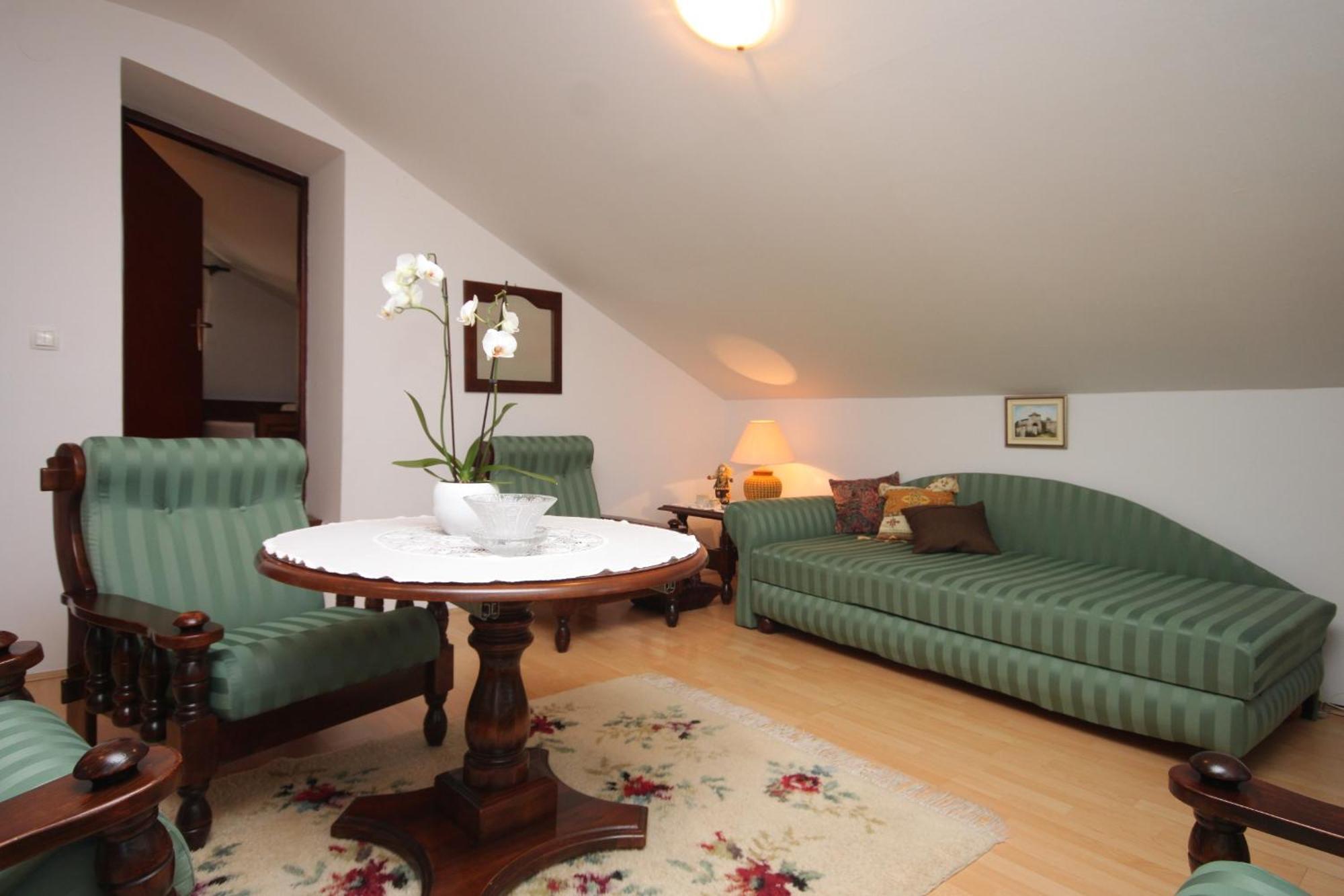 Apartments And Rooms With Parking Space Cunski, Losinj - 2498 Номер фото