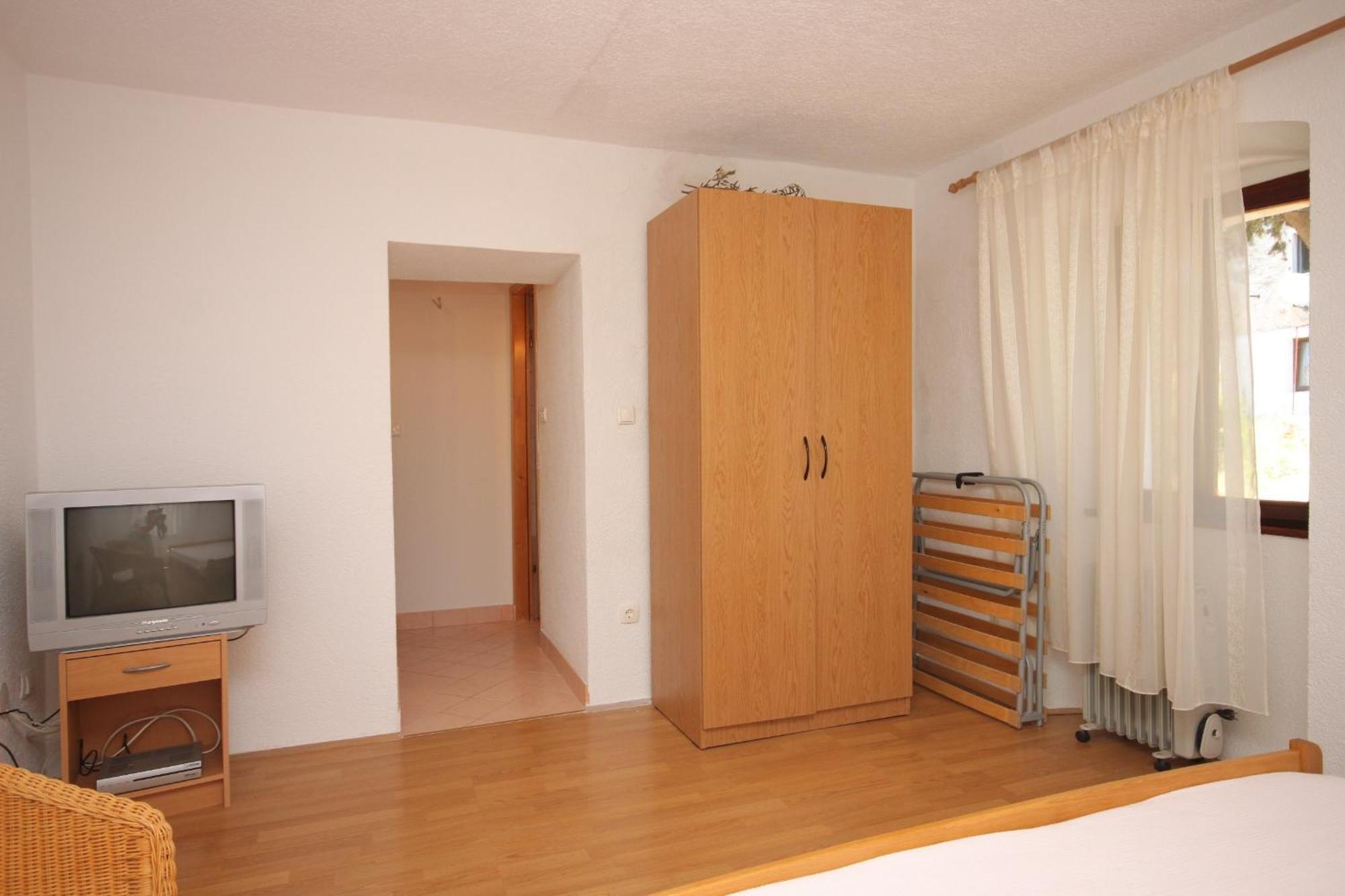 Apartments And Rooms With Parking Space Cunski, Losinj - 2498 Номер фото